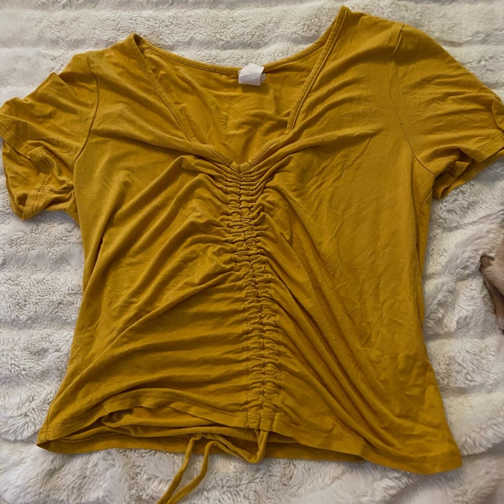 Yellow adjustable top